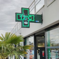 Croix pharmacie led lumineuse double face 88x88cm - Proébo Promoplast