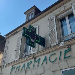 Enseigne pharmacie led double face 88x88 cm - Proébo Promoplast